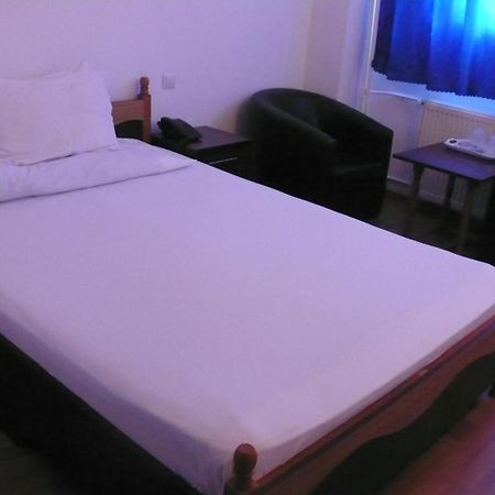 Hotel Uranus 부쿠레슈티 외부 사진