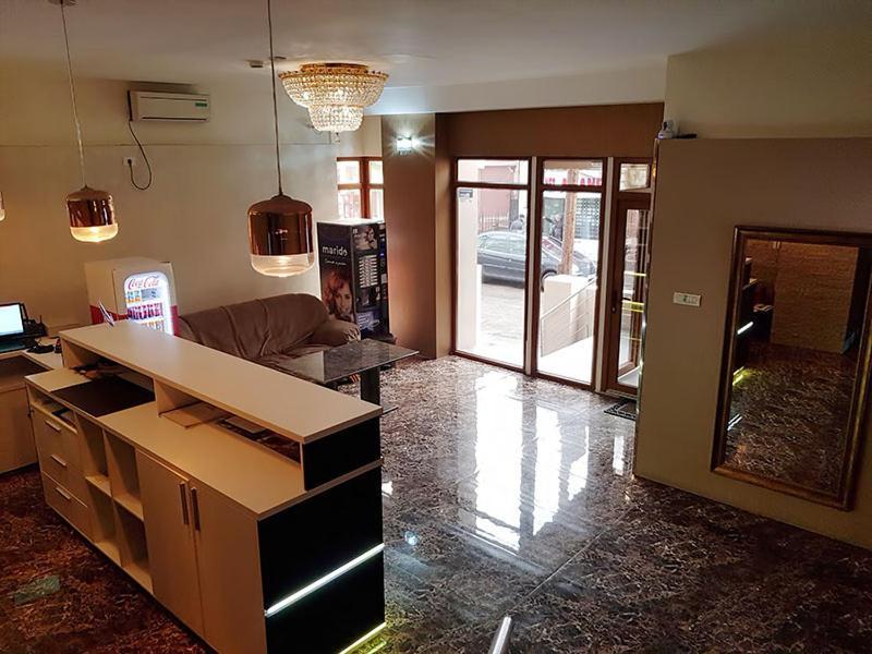 Hotel Uranus 부쿠레슈티 외부 사진