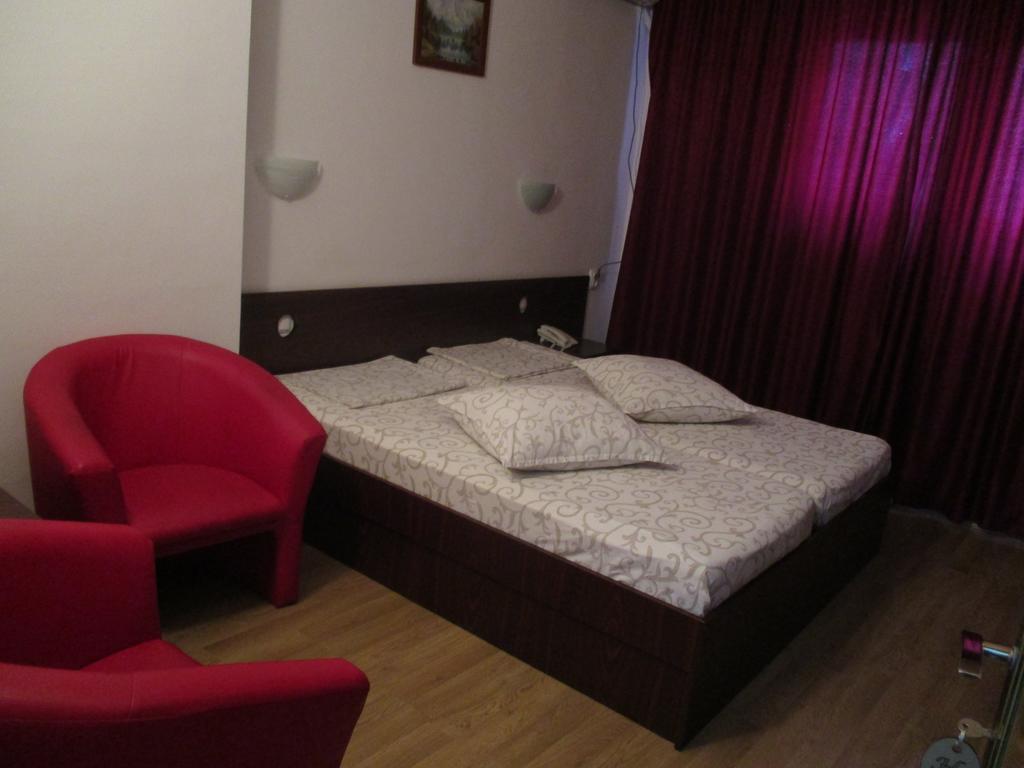 Hotel Uranus 부쿠레슈티 외부 사진
